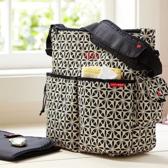 POTTERY BARN Skip Hop Diaper Bag - Picture 2 of 6